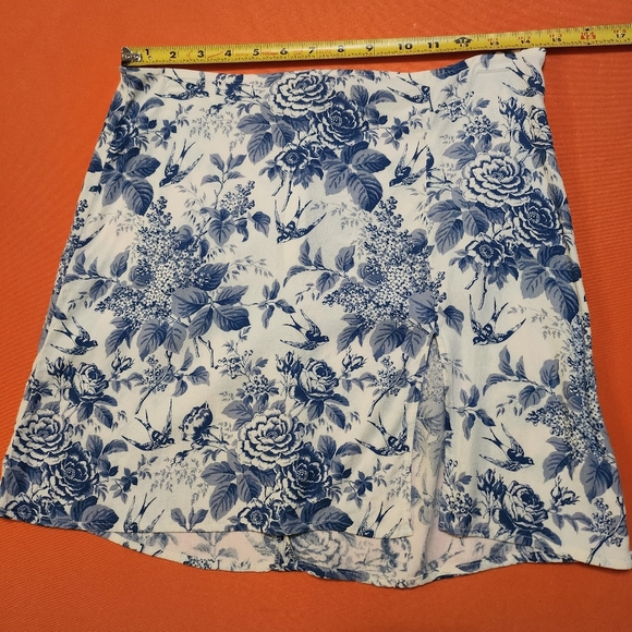 Reformatipn MARGOT Skirt, Blue Toille. EUC, Size 10 - Picture 8 of 11